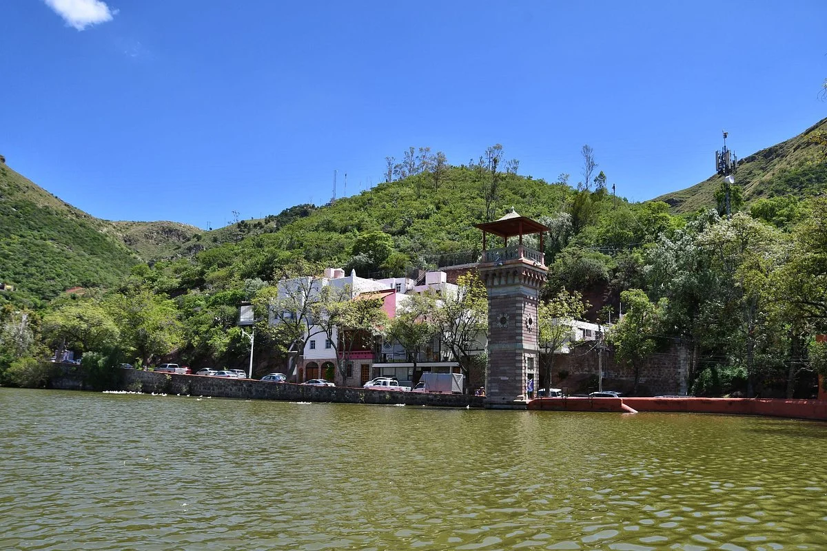 Cover image for "Paseo de la Presa Guanajuato: A Local Guide to Food, History, Hotels and Presa de la Olla" — General story about Guanajuato