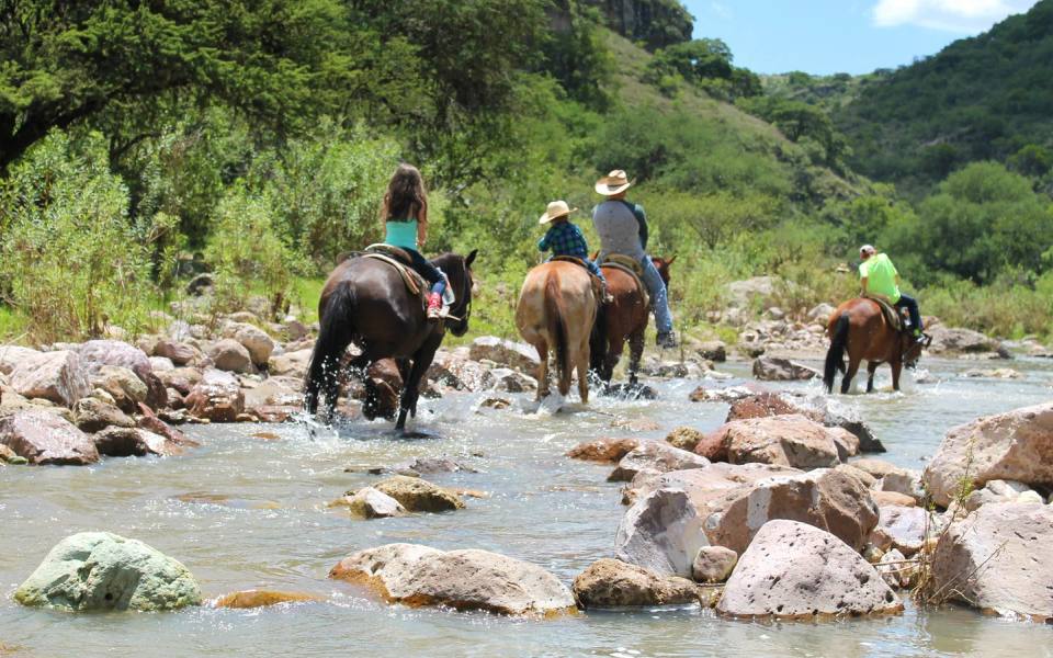 Adventure Activities Near San Miguel de Allende: Bungee, River Hikes, Camping, ATVs & Racing (2026)