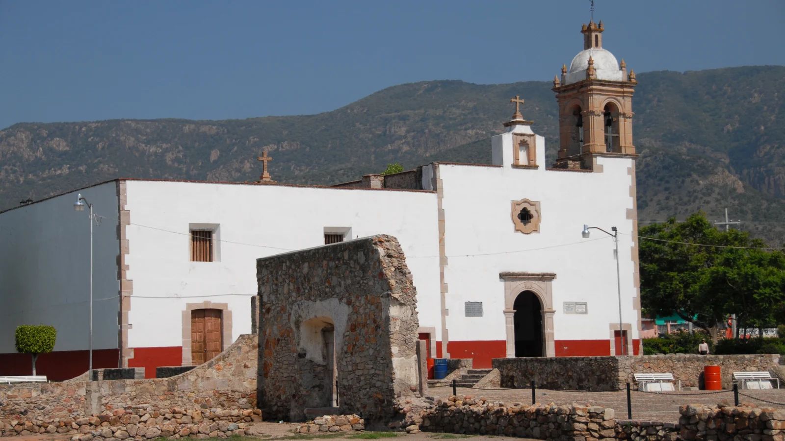 Tequila Corralejo and the Plazuelas Pyramids: A Day Trip from Guanajuato (2026)